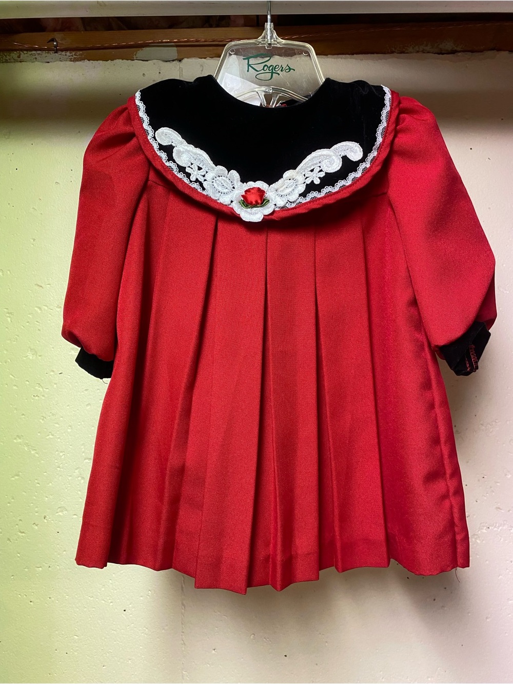 Vintage Rose Cottage Red & Black Pleated Christmas Dress Velvet Bib Collar 18 Mo